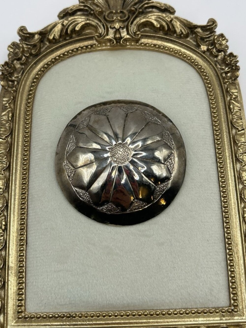 Vintage Silver Tone Floral Dome Pendant Large Etched Metal Statement Western - Picture 2 of 10
